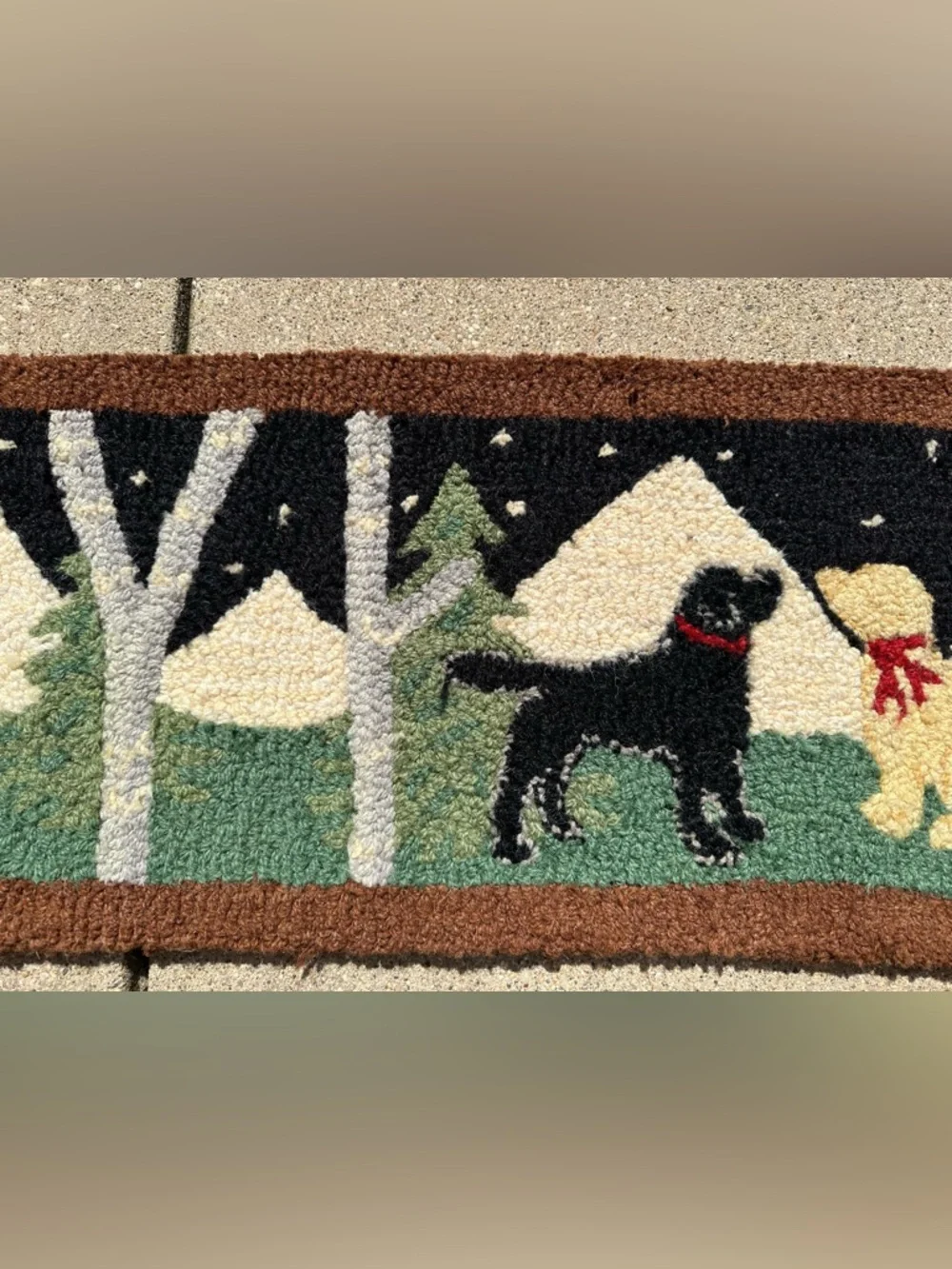 Chandler 4 Corners Laura Megroz Dog mural Hooked Wool Rug - Picture 2 of 11